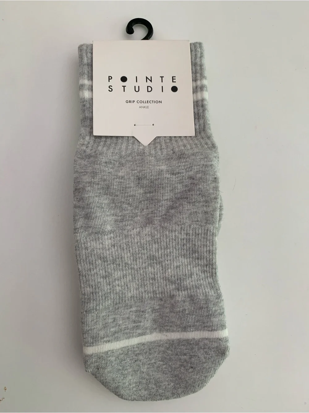 Pointe Studio Women’s Heather Gray Varsity Grip Ankle Sock